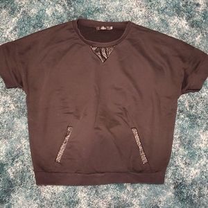 Small short sleeve sweater top